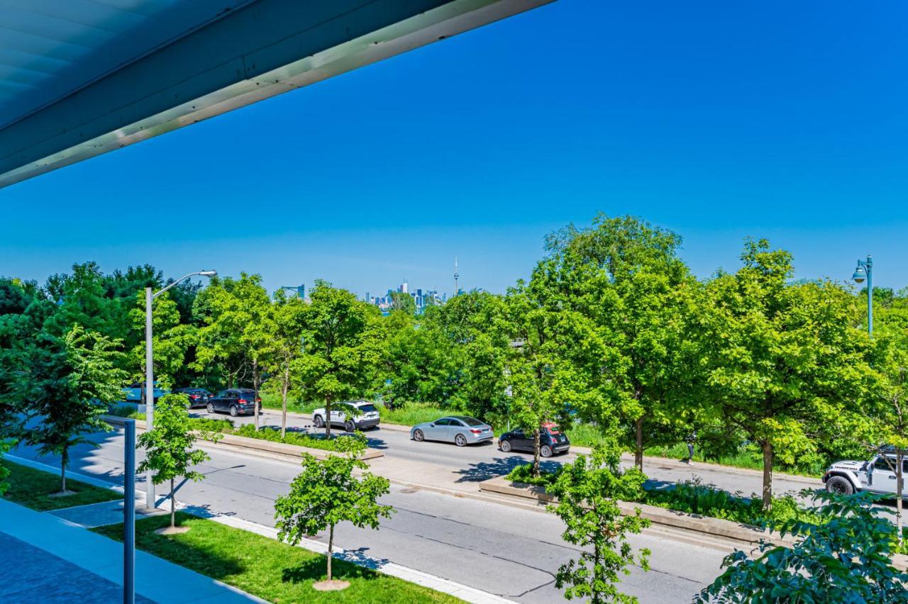 Condo In Parklawn & Lake Shore With Free Parking Close To Airport Toronto Exterior foto