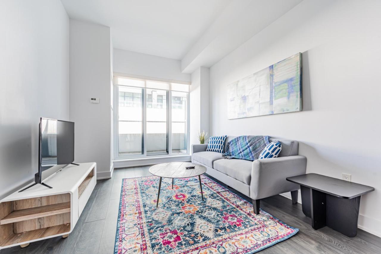 Condo In Parklawn & Lake Shore With Free Parking Close To Airport Toronto Exterior foto