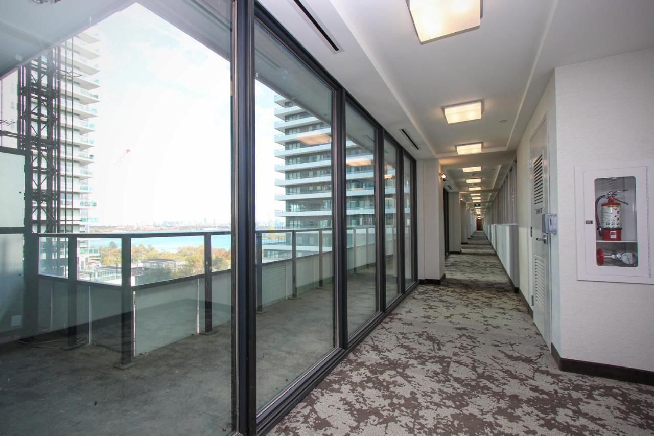 Condo In Parklawn & Lake Shore With Free Parking Close To Airport Toronto Exterior foto