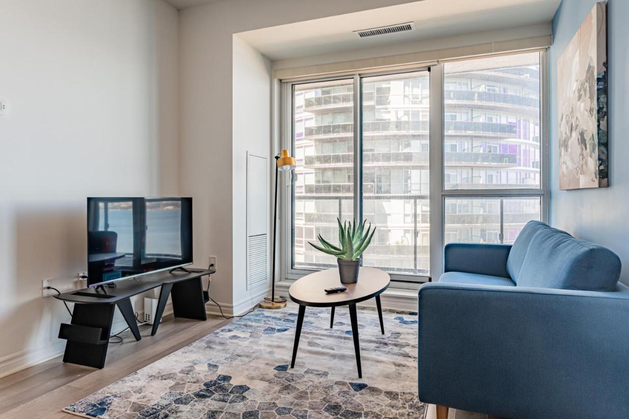 Condo In Parklawn & Lake Shore With Free Parking Close To Airport Toronto Exterior foto